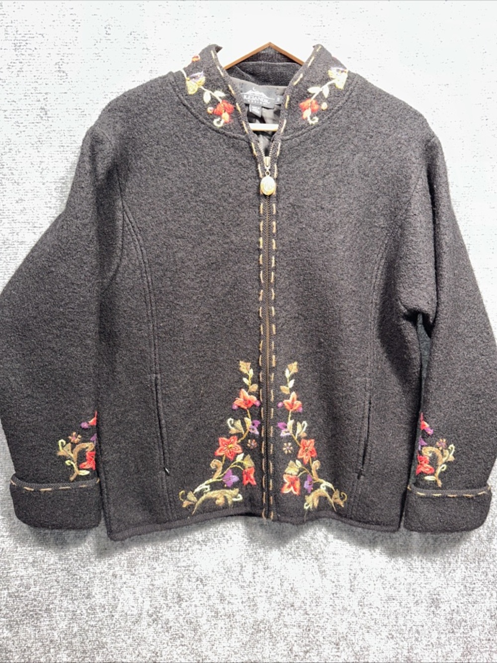 Vintage Icelandic Design Wool Floral Embroidered Sweater Jacket | Size Small